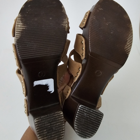 C Comfort Womens Sandals Tan Slingback Size 7 Casual Platform Thick Heel - Picture 8 of 9